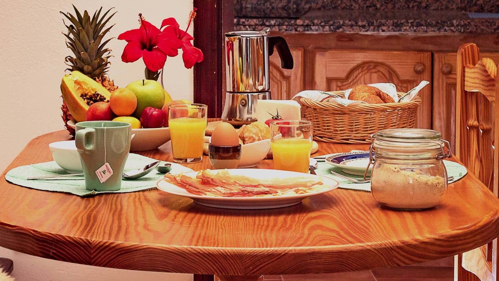 Frühstück in deinem Hostel auf Teneriffa